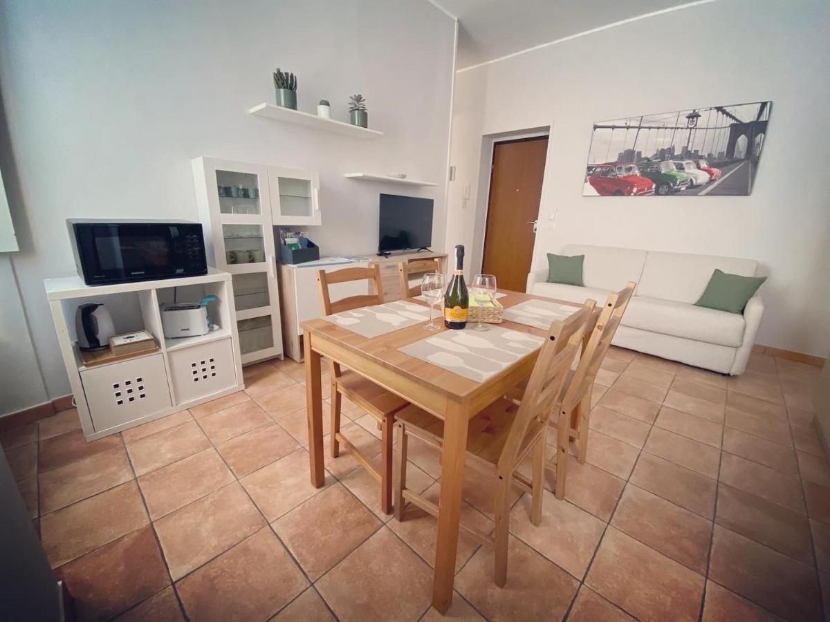 Apartamento Casa Via Roma Intra Exterior foto