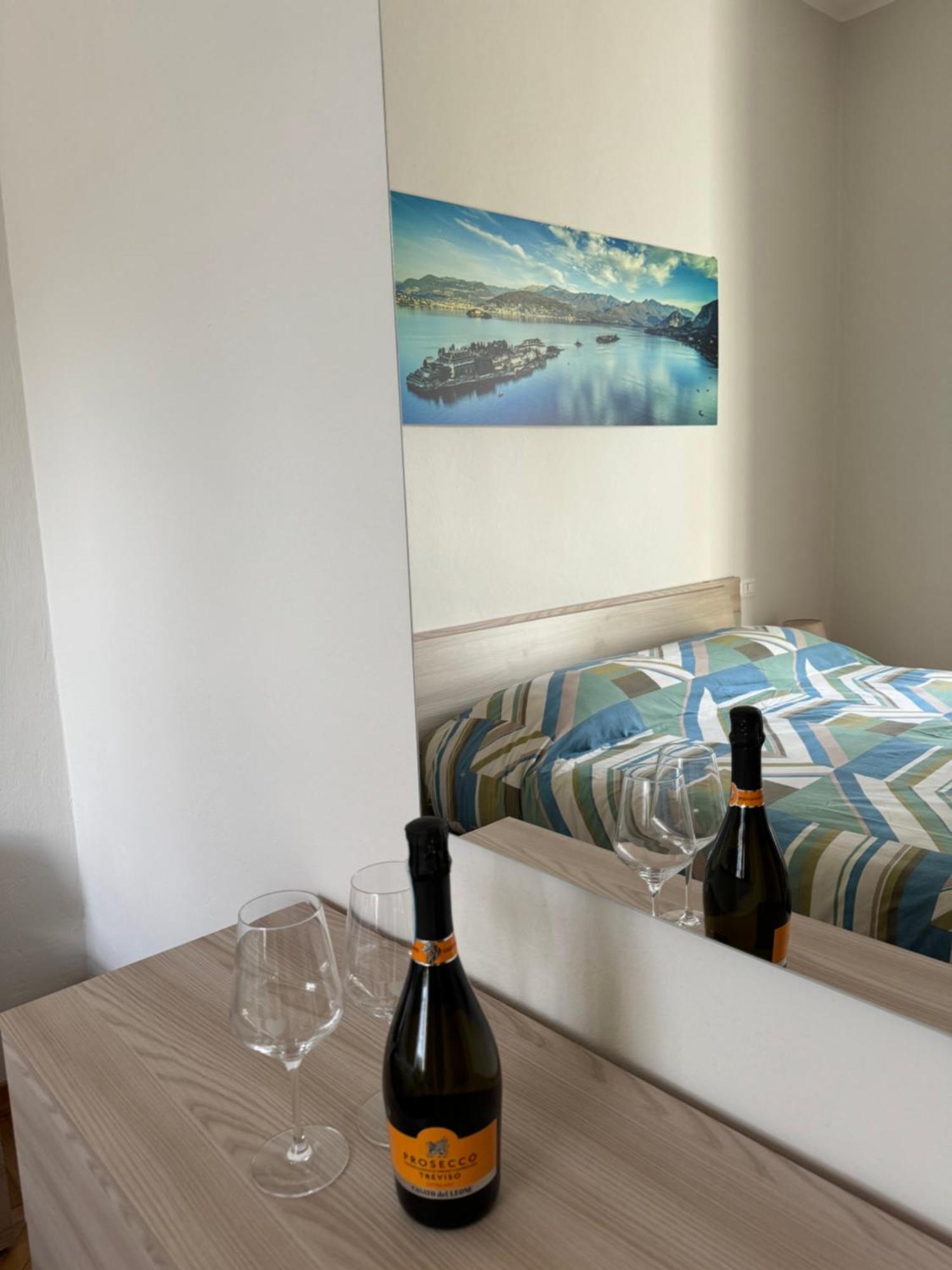 Apartamento Casa Via Roma Intra Exterior foto
